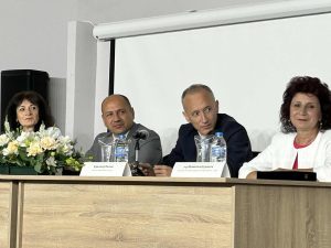 ruo mnstar 1206251 1 Министър Красимир Вълчев обсъди с педагози в Ловеч промените в образователната система