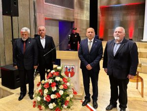 sreshta polsha 1006251 1 По покана на кмета на полския град Калиш, д-р Кристиан Кинастовски, делегация от Община Ловеч взе участие в официални събития по повод честванията за Деня на Калиш