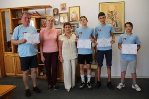 teteven tenis 2306251 1 Ученици от ОУ „Георги Бенковски“ – Черни Вит с национално признание в тениса на маса, наградени от кмета на Тетевен