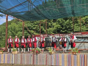 ribarica folk 2207251 15 Над 1000 самодейци оживиха Рибарица на Празника на народния обичай и автентичната носия