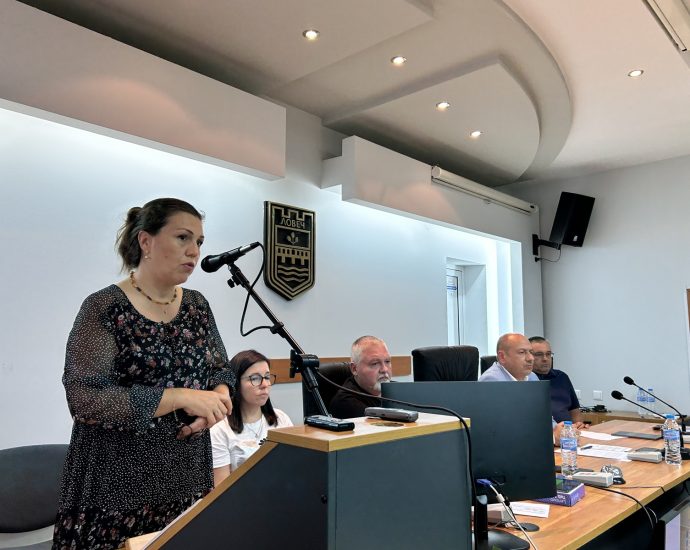 10.09.2025 г. Областният управител пред общински съвет Областният управител: Държавата е предприела конкретни действия за магистралния водопровод „Черни Осъм“
