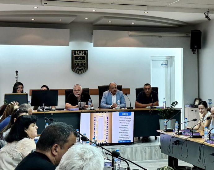 obs 1009251 Кметът Петков вярва, че ще има развитие по темата с безводието и изрази увереност в усилията, които правителството полага през последните месеци