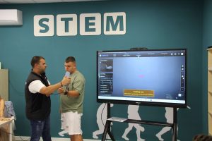 stem teteven 1609251 13 Двоен празник в ПГСЕУ – Тетевен: първи учебен ден и откриване на модерен STEM център
