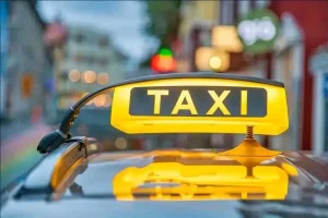 taxi lovech 1910251 Общински съвет Ловеч ще реши какви да бъдат минималните цени за таксиметровите услуги на територията на община Ловеч