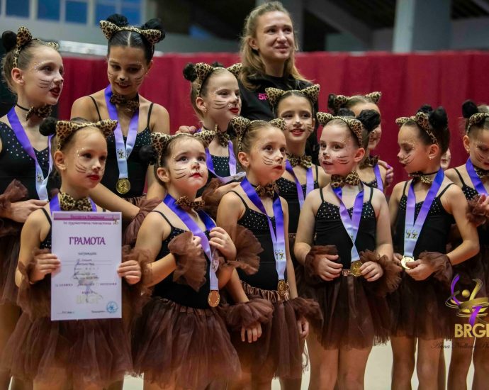 gimnastika deca lovech 1711251 3 Момичетата от Ловеч спечелиха първото си злато на Държавното първенство „Гимнастика за всички“ – София 2025