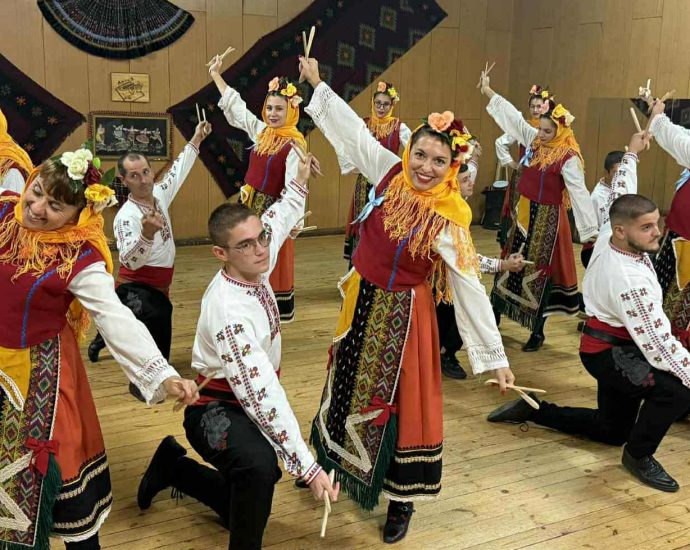 magia lovech 511251 3 ФТА „Магия“ представя концерт-спектакъла „Съкровището“ по повод своя 10-годишен юбилей