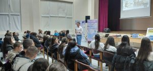 seminar iskam bebe 2011251 2 Ловеч постави фокус върху репродуктивното и психичното здраве на младите чрез семинара „Кога.БГ – здрави и активни“