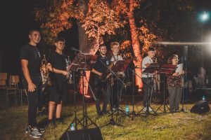 Djazztet 91225 Коледна магия за малки и големи: работилница, магично шоу и джаз концерт в Ловеч на 13 декември