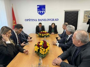 danilovgrad troyan 1712252 Троян и Даниловград станаха побратимени градове в навечерието на празника на черногорската община