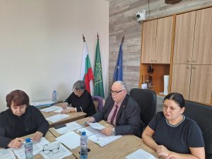 obs ugarchin 171225 2 Общинският съвет в Угърчин одобри план-сметката за чистота за 2026 г.