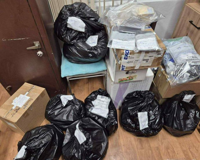 zadarjani lekarstva 91225 2 Над 1000 незаконни опаковки лекарства открити в ловешка дрогерия. Собственикът задържан