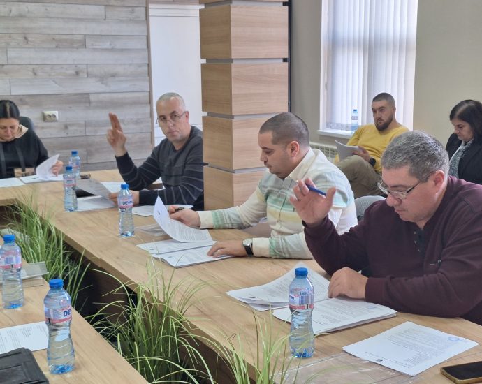 obs ugarchin 230126 2 Постоянните комисии към ОбС Угърчин одобриха партньорство по проект за готовност при бедствия и пожари