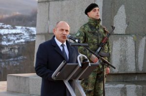 lovech levski pochit 180226 7 Ловеч отбеляза 153 години от гибелта на Васил Левски с военен ритуал и поклонение