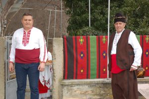 zarezan bg izvor 160226 13 С традиции, вино и фолклор: Голям извор отбеляза Трифон Зарезан