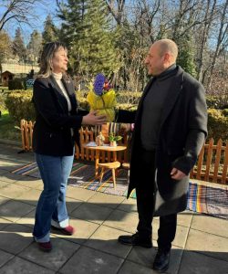 zarezan slatina 140226 3 С празнична програма и конкурс за домашно вино Слатина отбеляза Трифон Зарезан