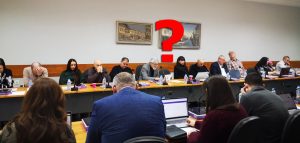 obs 20326 Красимира Дренчева, общински съветник: Петнайсетте съветника от управляващото мнозинство и най-вече Управляващият управляваното мнозинство са виновниците за това, че вече повече от две години в града не се случва нищо значимо.