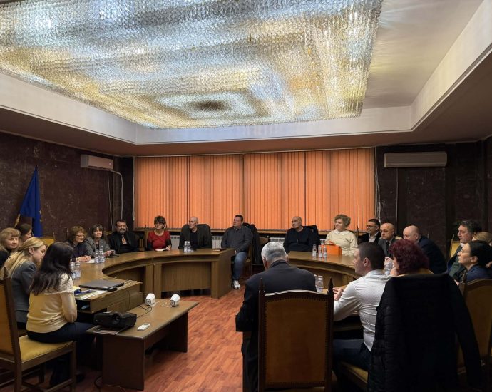 ou sreshta strukturi 50326 Областният управител на Ловеч Поля Върбанова инициира и проведе работна среща с ръководители и представители на териториалните структури на държавната администрация в региона