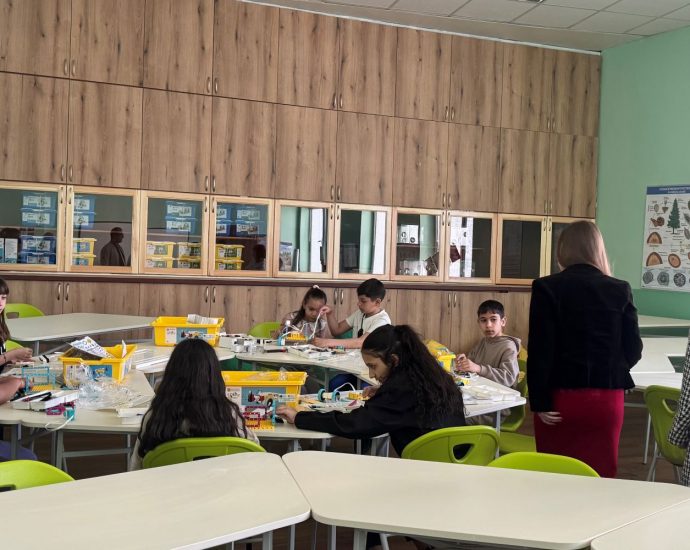 stem center gimnaziata 170326 1 В СУ „Св. Климент Охридски“ в Ловеч откриха нов STEM център за над 180 хиляди лева