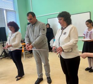 stem center gimnaziata 170326 2 В СУ „Св. Климент Охридски“ в Ловеч откриха нов STEM център за над 180 хиляди лева