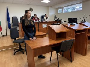 uchenici obuchenie prokuratura 110326 2 ПРОКУРОР И ДЕСЕТОКЛАСНИЦИ ОТ ПЕГ „ЕКЗАРХ ЙОСИФ I“ ОБСЪДИХА КЛЮЧОВИ МОМЕНТИ В НАКАЗАТЕЛНОТО ПРАВО