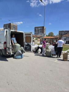 kapachki za badeshte lovech 250426 2 „Заедно можем повече“: Ловеч събра над тон и половина капачки и дарения за местната болница