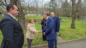 kragla masa psiho 90426 1 Нова спортна площадка и визия за модерна психиатрична грижа в Ловеч