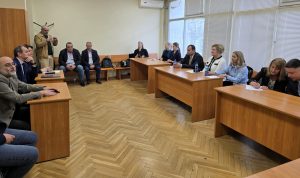 kragla masa psiho 90426 1 Нова спортна площадка и визия за модерна психиатрична грижа в Ловеч