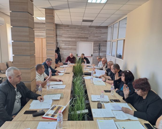 obs ugarchin 240426 Постоянните комисии към Общински съвет Угърчин одобриха предоставянето на 50 дка земя на читалището в село Голец