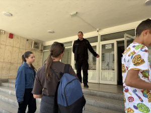 okrajen sad lovech 200426 2 Окръжен съд – Ловеч отвори врати за ученици и доброволци в Деня на Търновската конституция