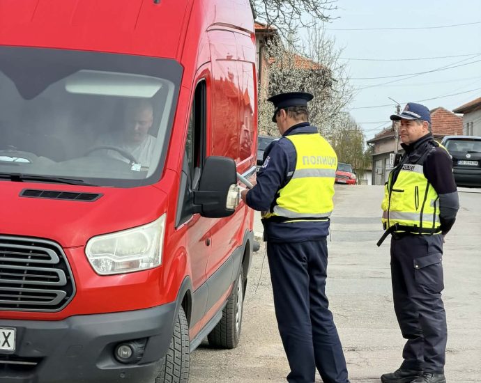 police spo 150426 Операция за противодействие на престъпността, гарантиране политическите права на гражданите и безопасност на движението се провежда днес на територията на област Ловеч