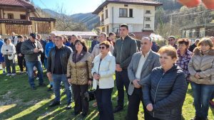 sportna ploshtadka teteven 80426 3 Жителите на село Рибарица вече разполагат с модерно мултифункционално спортно съоръжение, подходящо за мини футбол, волейбол и хандбал, както и със специализирана зона за стрийт фитнес