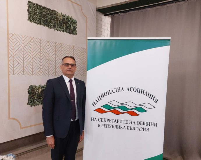 15.05.26 димитър димитров Секретарят на Община Угърчин Димитър Димитров бе избран за председател на Контролния съвет на НАСО РБ