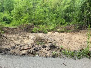 23.05.2026 г. Свлачище Новопоявило се свлачище на територията на община Троян