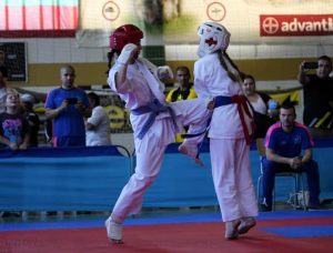 karate otlichia 130526 1 Карате клуб „Mageranov Dojo“ – Ловеч с шампионски титли и силно представяне на държавното първенство