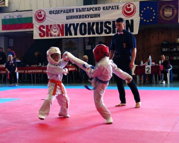 karate otlichia 130526 3 Карате клуб „Mageranov Dojo“ – Ловеч с шампионски титли и силно представяне на държавното първенство