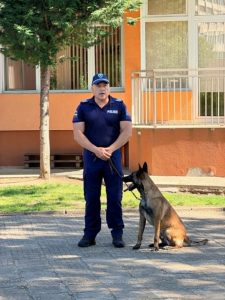 police kuche neron 270526 1 Полицейското куче Нерон гостува на децата от ДГ „1-ви юни“ в Ловеч