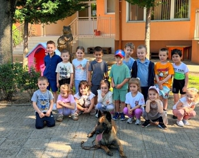 police kuche neron 270526 3 Полицейското куче Нерон гостува на децата от ДГ „1-ви юни“ в Ловеч