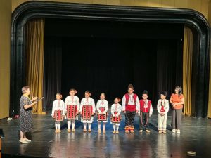 deca ugarchin nagrada 260626 2 Детската театрална трупа от Угърчин със специалната награда на журито от национален фестивал в Сливен