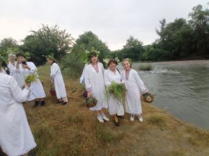 eniovden joglav 260626 3 В Йоглав отбелязаха Еньовден с традиции, билки и ритуали за здраве