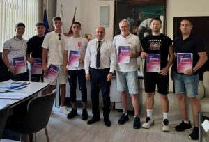 osam plajen handbal 150626 Кметът на Ловеч поздрави хандбалистите на ХК „Осъм“ за вицешампионската титла по плажен хандбал