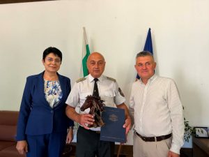ou radko 110626 2 Областният управител благодари на комисар Радомир Радев за съвместната работа и професионализма