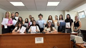sad simulacia 170626 7 Десетокласници от ПЕГ „Екзарх Йосиф I“ – Ловеч участваха в симулиран съдебен процес в съдебната зала на Окръжен съд – Ловеч
