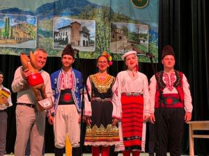 troyche 140626 6 Детска танцова школа „Талант“ – Ябланица спечели голямата награда на фестивала „Тройче“ в Тетевен