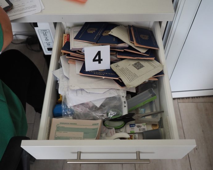 stomatol prestapl 170826 3 Полицията в Ловеч разкри схема за неправомерно получаване на над 330 000 лева от НЗОК