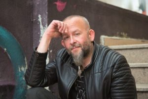 Bimbalov 170926 Радослав Бимбалов представя романа „Зид“ в Ловеч на 24 септември