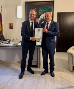 lovech laval 280926 1 Кметът на Ловеч се срещна с посланика на Франция и представители на побратимения град Лавал