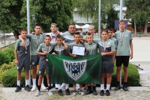 teteveb football 10926 2 Кметът на Тетевен отличи ФК „Озрен“ след победата на международен турнир в Сърбия