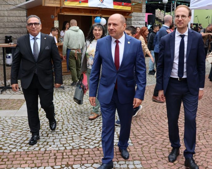 twin fest 260926 5 Днес официално беше открита празничната програма на третото издание на фестивала на побратимените градове и приятели Twin Towns & Friends 2026