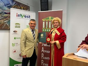 diplomi troyan 281026 1 Випуск 2026 на Висшето училище по агробизнес получи дипломите си на тържествена церемония в Троян