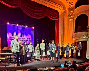 horov festival pipkovi 261026 4 Над 350 хористи участваха в Националния хоров фестивал в Ловеч, Хорът на учителките от Добрич получи голямото отличие